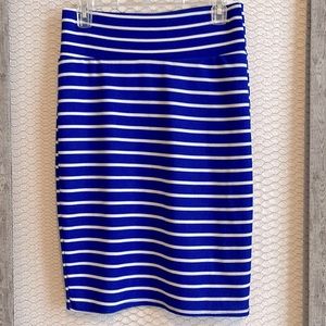 LuLaRoe Cassie skirt, Size Small